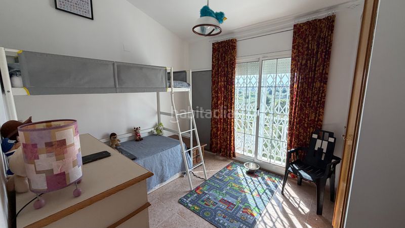 Foto f5805686-2feb-4954-90ee-03f8011f4117. Casa aparellada amb aparcament a Altafulla