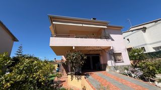 Casa a Creixell. Bonita casa unifamiliar en rincón del césar, creixell