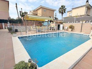 Foto 8f0edf47-630f-4861-848c-0a329ffe7d9f. Xalet amb aparcament piscina a Catllar (El)
