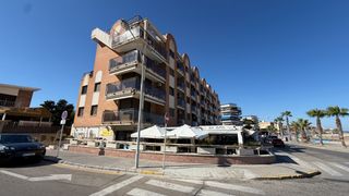 Pis a Platja de la Paella. Piso en venta en primera línea de playa de torredembarra