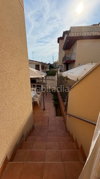 Foto 5cb2fc02-a8e1-4606-80c6-8efed6e1711e. Casa adossada amb aparcament piscina a Creixell