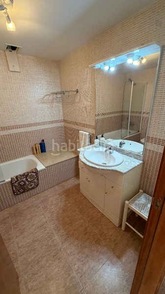 Foto c1b88ff4-8000-432e-9482-8b2c27f4d87b. Casa adossada amb aparcament piscina a Creixell