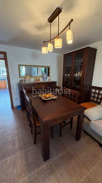 Foto c57623e8-cfc8-4877-9a79-6614bd894675. Casa adossada amb aparcament piscina a Creixell