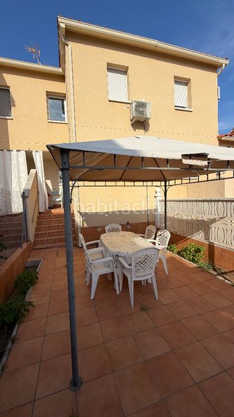 Foto f0d96d7a-c094-4c23-b1c5-8a392802b49a. Casa adossada amb aparcament piscina a Creixell