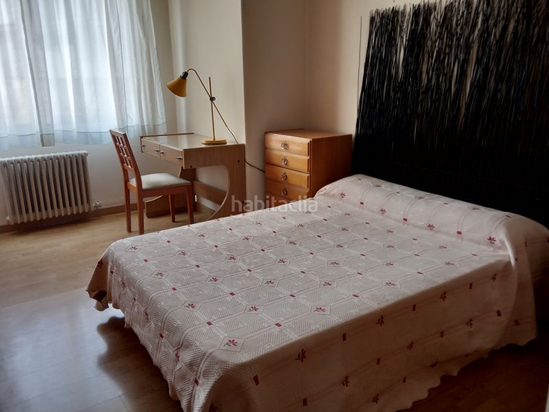 Foto 47df82c5-57b5-4e10-b27e-909c1f1a5971. Rent flat with heating in Centro Ourense