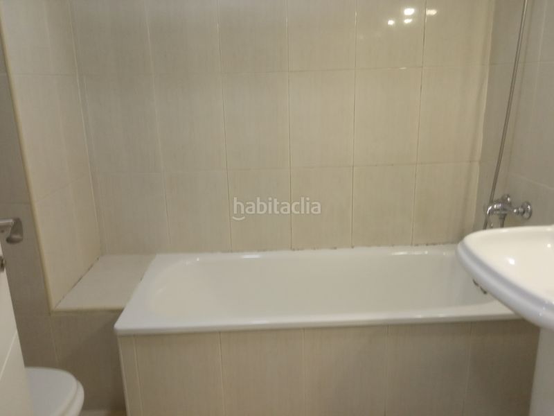 Foto e72f3770-6a3a-44d8-85f2-acec31af3f5c. Lloguer pis amb calefacció a Centro Ourense
