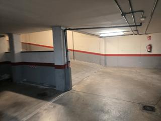 Location Parking voiture à Calle josé luis valcárcel 2