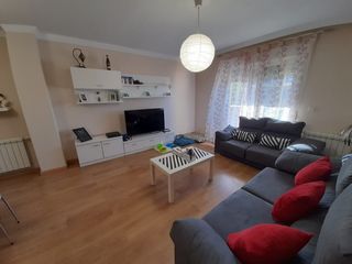 Pis a Calle john lennon 12. Piso  con trastero y garaje incluido en el precio