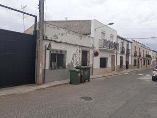 Casa a Calle inocente hervás 28. Casa de pueblo de planta baja. torralba de calatrava. para refor