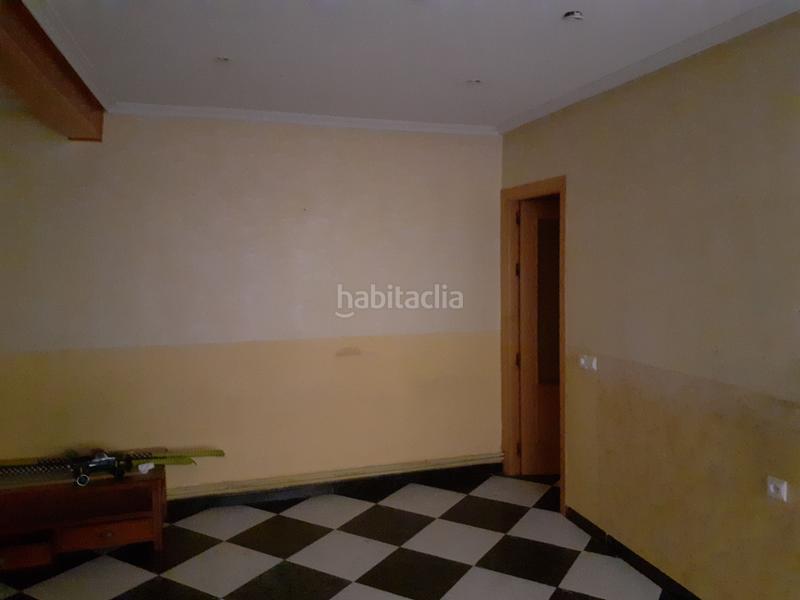 Foto d6c3f0f0-3efe-4b57-afbc-1b2e7fa7ee8d. Piso en calle alarcón 13 piso en planta baja con patio independiente en Daimiel
