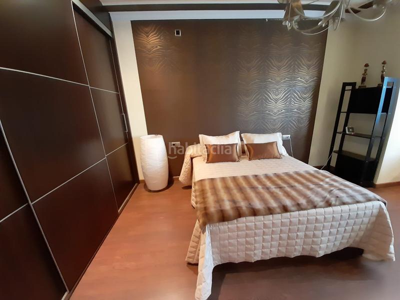 Foto b2e7a4b0-37e5-40d3-817b-d3c203381ac4. Casa con riscaldamento parcheggio in PAU 2-600 Puertollano