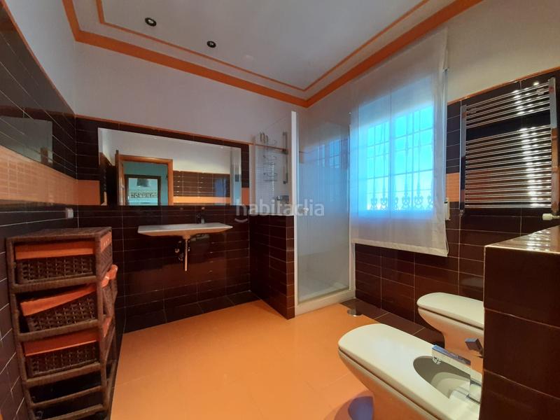 Foto cdb366a0-72d7-46f3-b2a6-e10da455874b. Casa con riscaldamento parcheggio in PAU 2-600 Puertollano