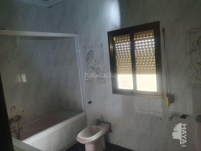 Foto d1fd673a-ad91-4c3d-b927-83a6cfc46e52. Chalet en Carretera de Córdoba - Libertad Puertollano