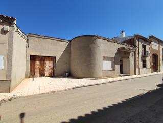 Local commercial  Calle cruz de piedra. Local a la venta en cruz de piedad