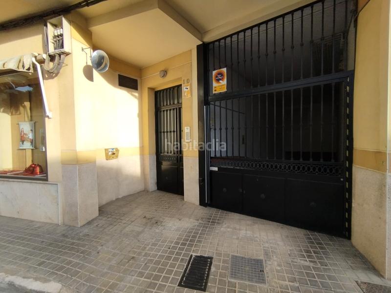 Foto d9929ec9-8b14-47e4-971e-e99750894ab7. Aparcament cotxe a Tomelloso