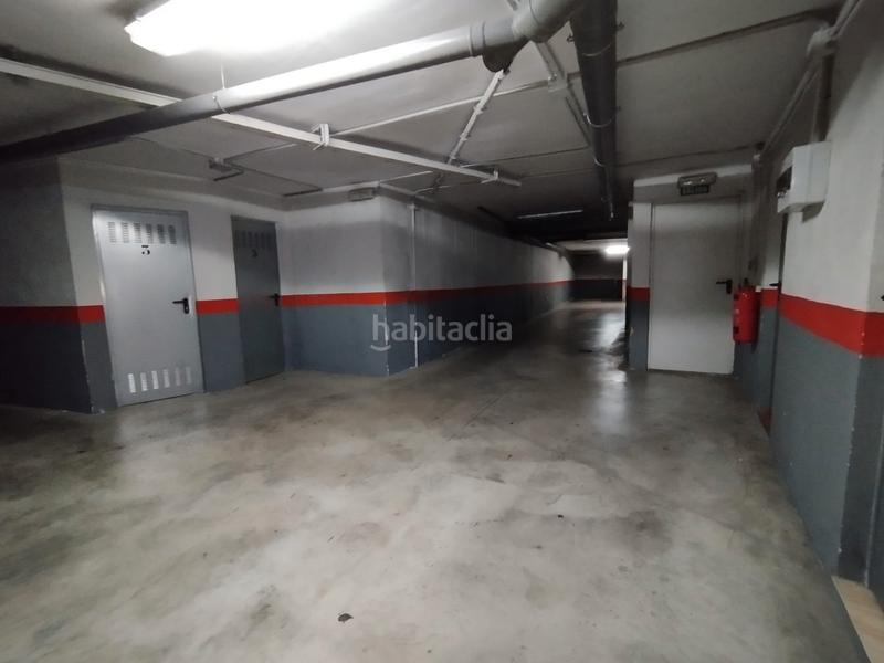 Foto eba7c316-02a1-4a42-ba54-18a2419a279b. Aparcament cotxe a Tomelloso