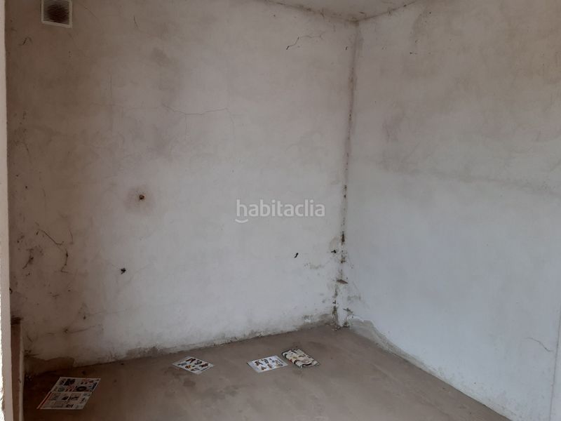 Foto b7dd4827-5c1e-4724-b4c0-b8e2a766b2bd. Casa adosada unifamiliar adosado en barrio residencial. en Malagón