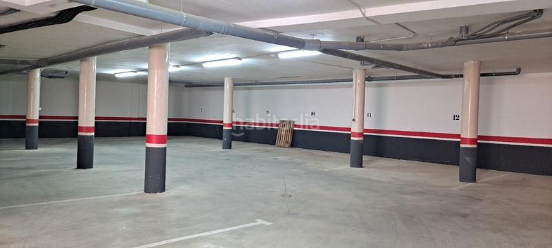 Foto fb16572e-e42a-43c7-ba8d-47c017fa73bb. Parking voiture dans Ruidera