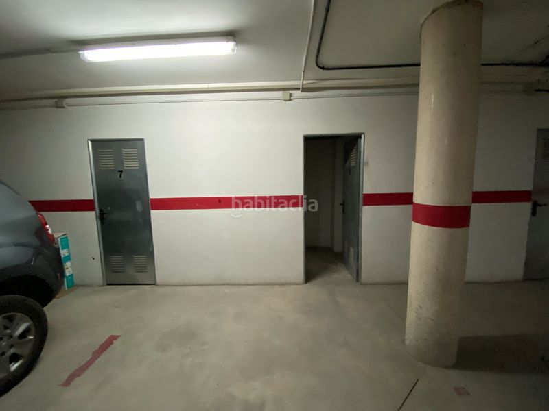 Foto 0ef88c54-426c-47b1-a9f8-b66a34db7f7d. Aparcament cotxe a Campo de Criptana