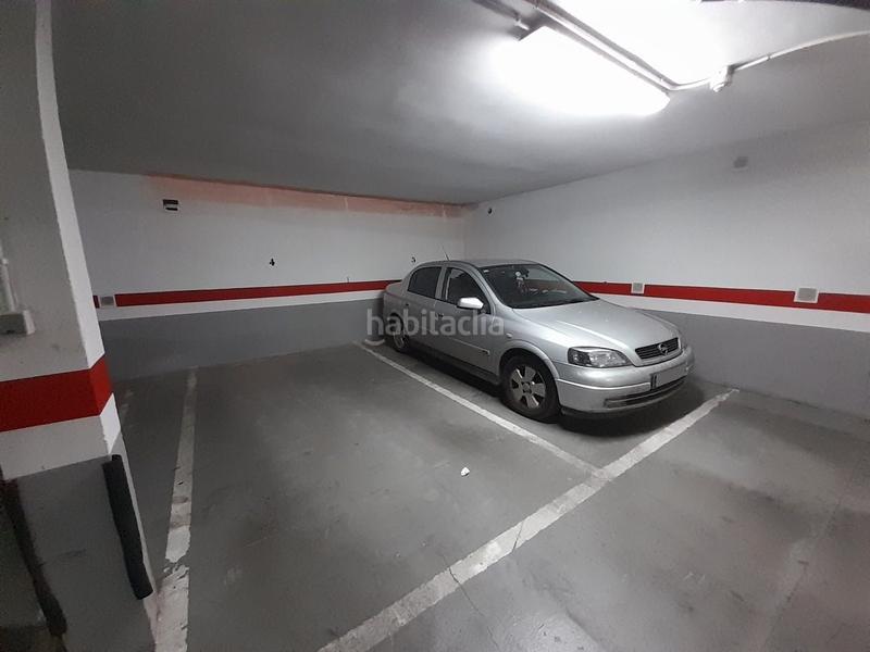 Foto 7c372d12-bcc5-4028-b3fe-2a6ad32c6d21. Parking voiture dans Centro Puertollano