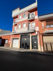 Appartement  Calle hidalgo. Piso en el centro de la localidad con plaza de garaje