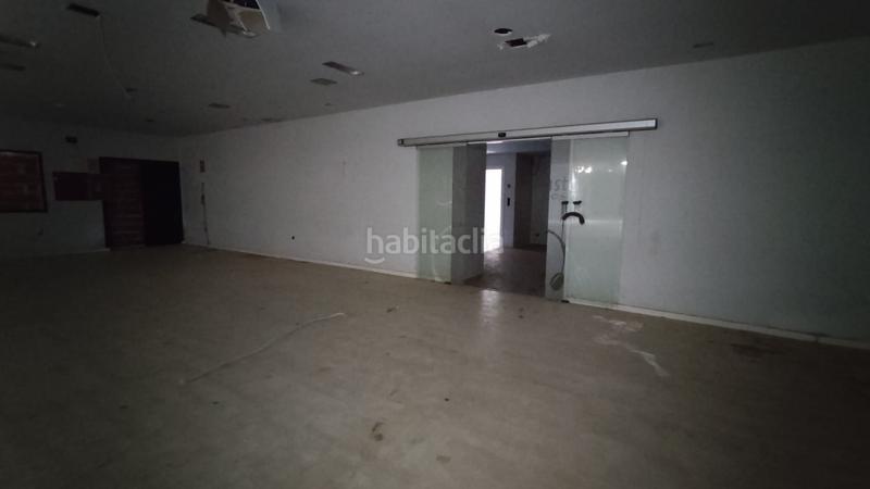 Foto f5a2b0e4-16f9-4cce-9377-4384c150333d. Edificio ideal inversores en Almadén