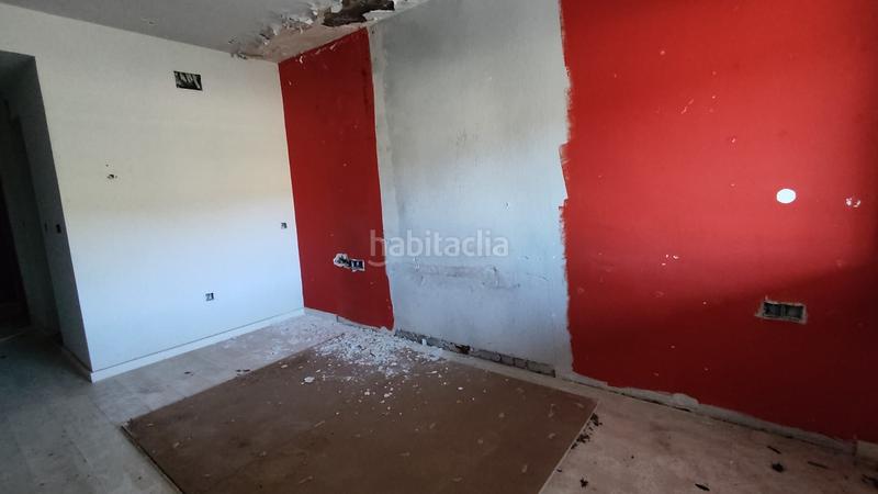 Foto fd70239c-3433-4d4a-82c2-03a88cd26d4e. Edificio ideal inversores en Almadén