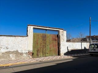 Casa  Calle almagro. Finca rústica bien comunicada