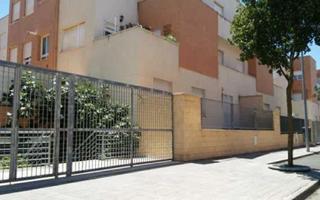 Aparcament cotxe  Calle de luis rosales. Plaza de garaje de 15 m2 en ciudad real