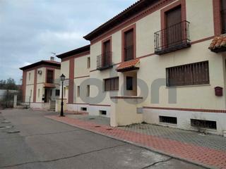 Casa adossada  Calle argamasilla. Casa adosada en villamayor de calatrava