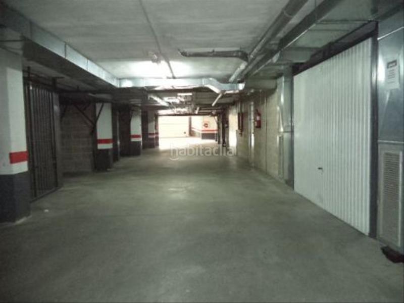 Foto e1d2c958-69f1-43cc-8ca0-d30a8a5895eb. Piso se vende piso con cochera cerrada y trastero incluidos en el precio. también cuenta con piscina comunitaria. en Puertollano