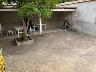 Casa aparellada  Calle las fuentes. Se vende casa en planta baja con patio de 70 metros en poblete