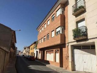 Edifici  Calle pachecas. Edificio en calle pachecas compuesto por viviendas y locales ide