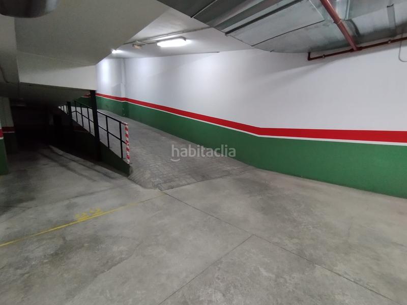 Foto 2c5c169c-fb91-4f01-b50c-65b3338328f6. Aparcament cotxe a Solana (La)