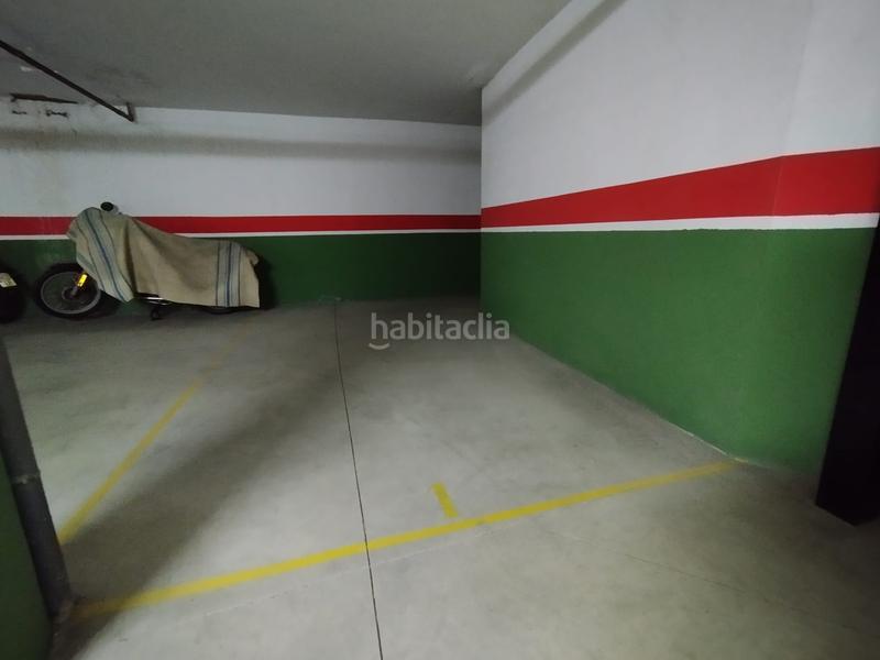 Foto 773fff72-60fe-498d-8a3c-c9fa8d0532dc. Aparcament cotxe a Solana (La)
