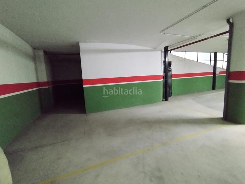 Foto a8abe7a2-a895-4c55-9e14-26cfe34b2dd3. Aparcament cotxe a Solana (La)
