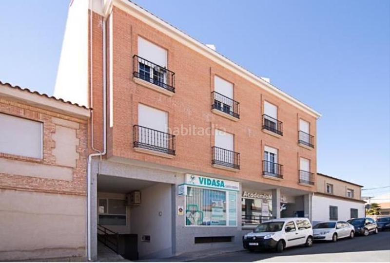 Foto 071d41c5-9def-4447-a72e-29b0dd9d5589. Aparcament cotxe a Villarrubia de los Ojos