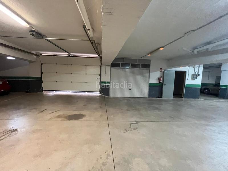 Foto d3d2023f-9e06-421f-a935-3afe4a5c5044. Aparcament cotxe a Villarrubia de los Ojos