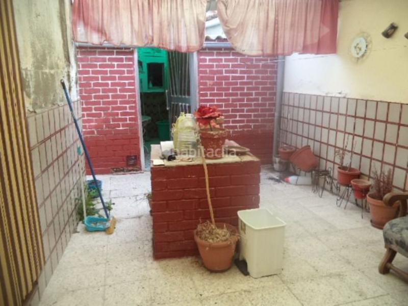 Foto a2819443-ff96-481f-bccf-484a695f819d. Reihenhaus in Carretera de Córdoba - Libertad Puertollano