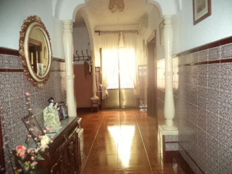 Foto f7cd1f79-0b1b-49cb-8018-73efab4ebf58. Reihenhaus in Carretera de Córdoba - Libertad Puertollano