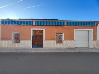 Casa aparellada  Calle alegría. Casa a la venta en calle alegria, tomelloso