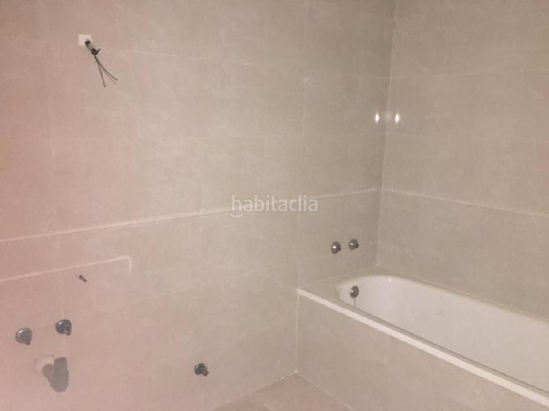 Foto 8b2d0f4e-215e-4e95-8165-5417e2a6cdc5. Gebäude in Pedro Muñoz