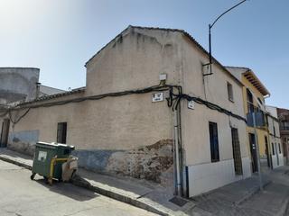 Casa  Calle de la cuerda. Casa esquinera en calle cuerda