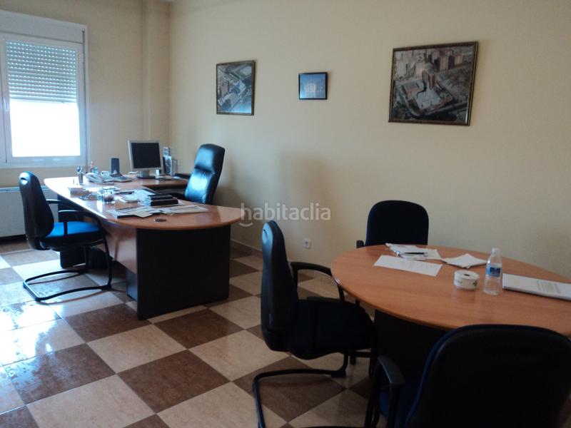 Foto 5d2e24ae-e3c0-4b90-8947-2d9d07c9e957. Capannone industriale in Tomelloso