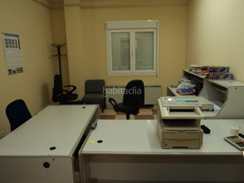 Foto 9fad76a6-59ea-4b57-ad0e-358ee359f039. Capannone industriale in Tomelloso