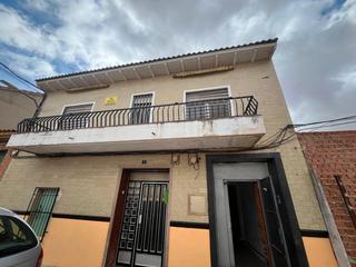 Pis  Calle pasión. Piso en pleno centro de argamasilla de alba