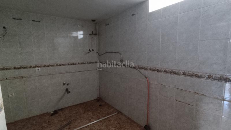 Foto 18a60fb5-596f-4dc8-a1c1-c86920e6b179. Casa  con gran fachada y una superficie construida de 206 m2 en Almadén