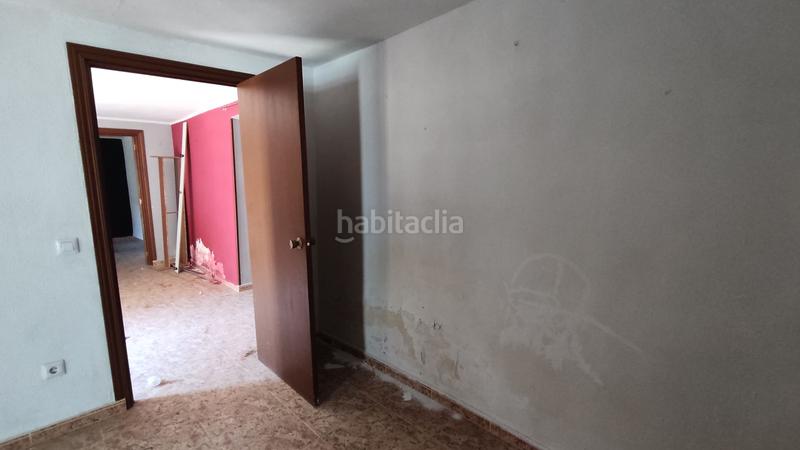 Foto 586a600a-1f52-47ea-adb9-677a3bec2a80. Casa  con gran fachada y una superficie construida de 206 m2 en Almadén