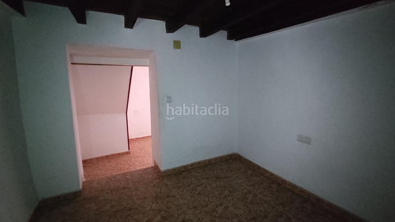 Foto a11f776d-d76d-4689-b16a-b74b4911f775. Casa  con gran fachada y una superficie construida de 206 m2 en Almadén