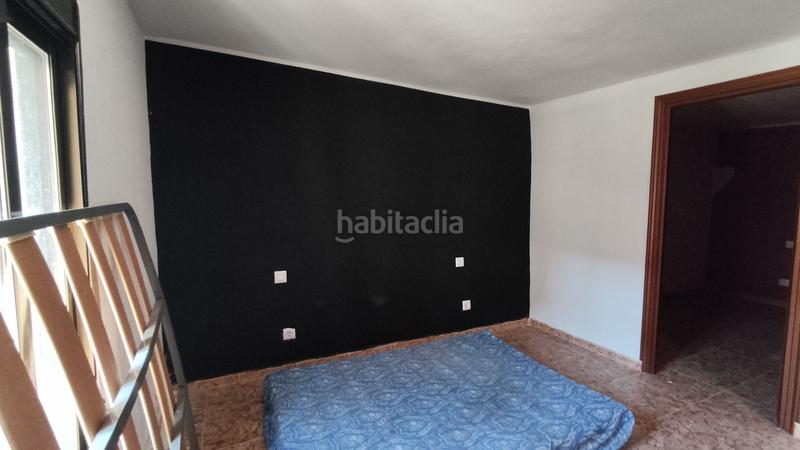 Foto c6d84d25-436c-46e6-ba7b-ea43850d18c5. Casa  con gran fachada y una superficie construida de 206 m2 en Almadén